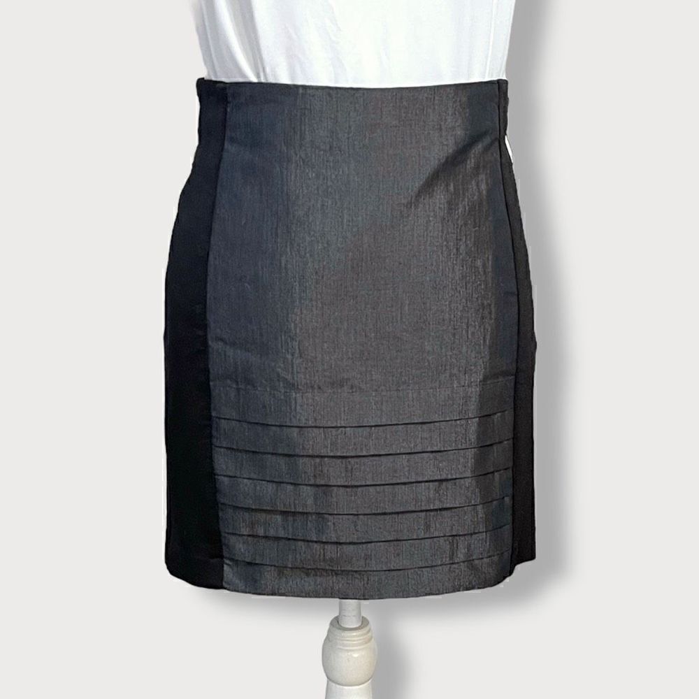 Bebe Black & Silver Stretchy Mini Skirt With Removable Elastic Belt Sz 8